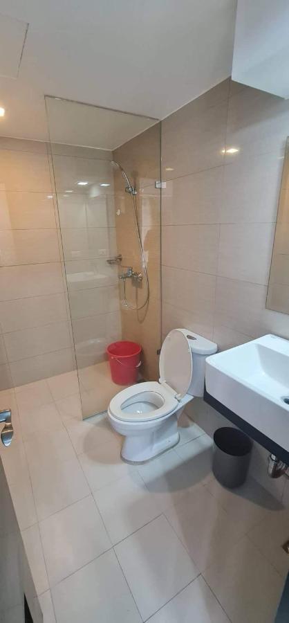 Studio At Viceroy T4 Florence Way Manila Exterior foto